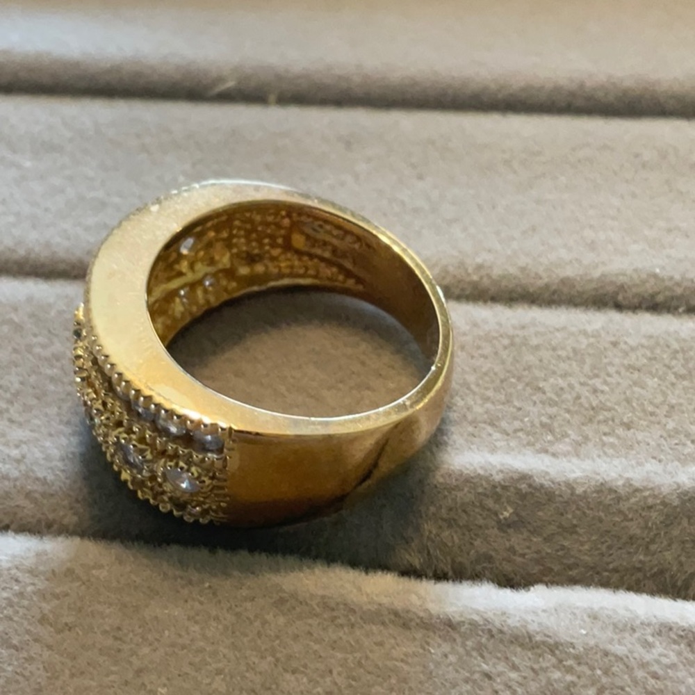 Elegant Gold Toned Sterling Silver Band Ring - Picture 4 of 5